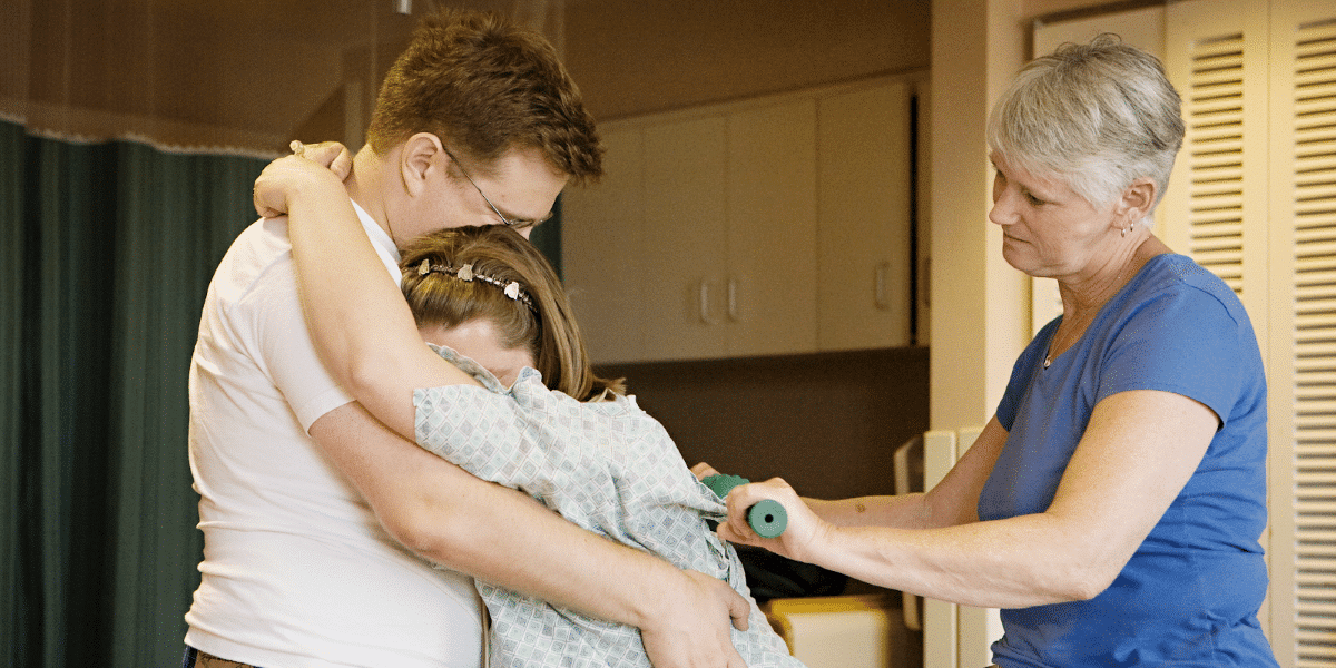 Empowering-Your-Hospital-Birth-Journey-Insights-from-700-Parents-qmb826n4u7rb1gpzgaz6e2itusb447pov3vc11tbao Doula walking with client #341 during early labor